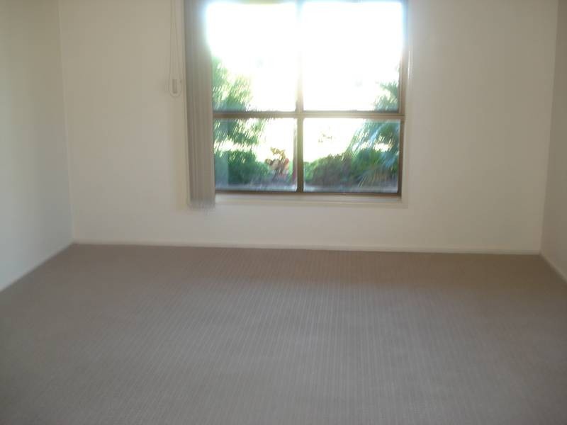 Avenell Heights QLD 4670
