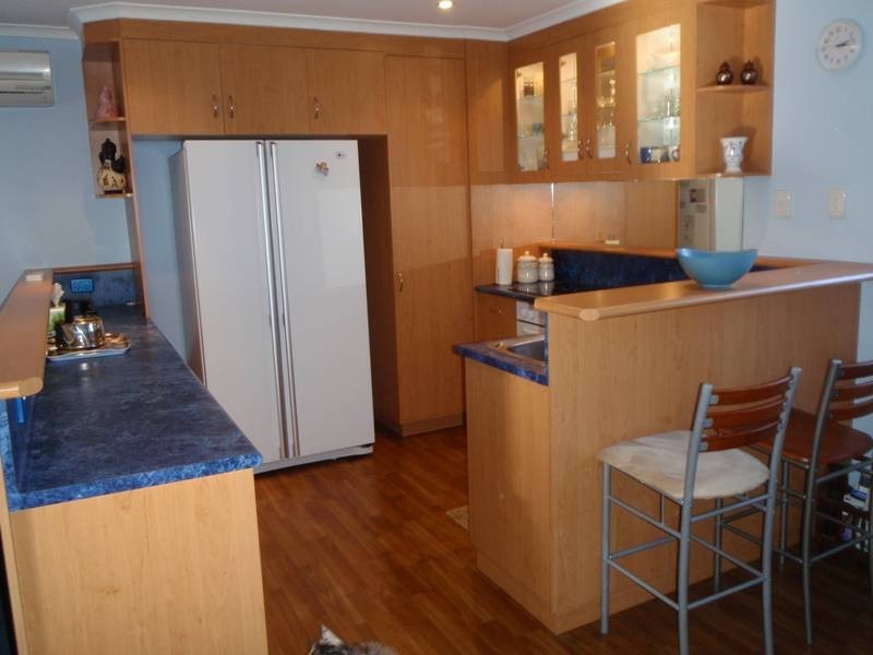 Avenell Heights QLD 4670