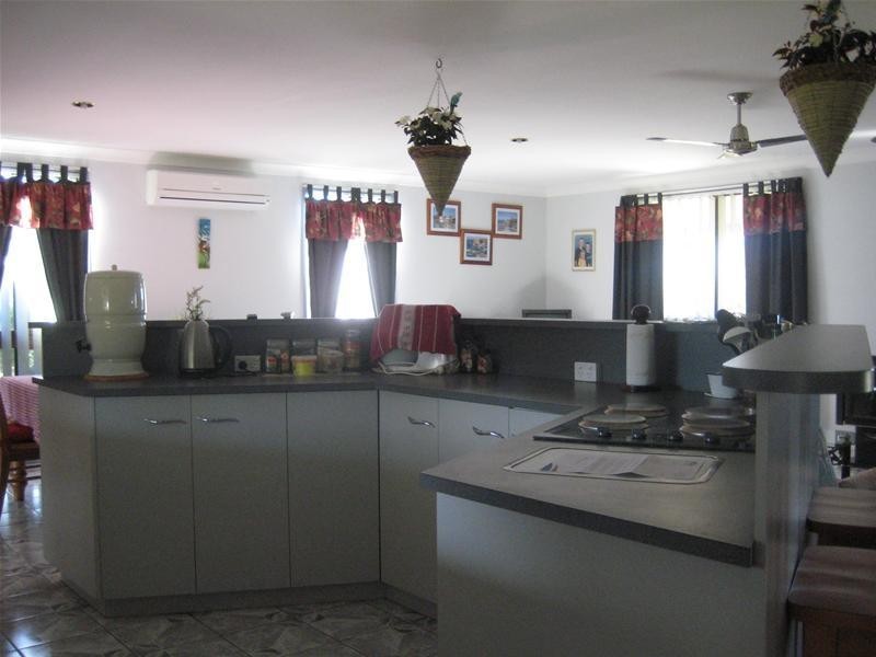 Oakwood QLD 4670