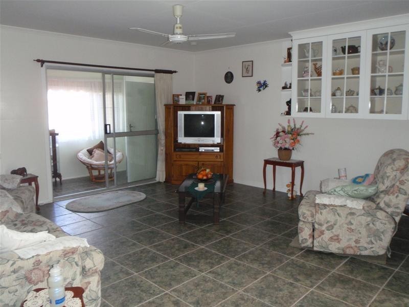 Avenell Heights QLD 4670