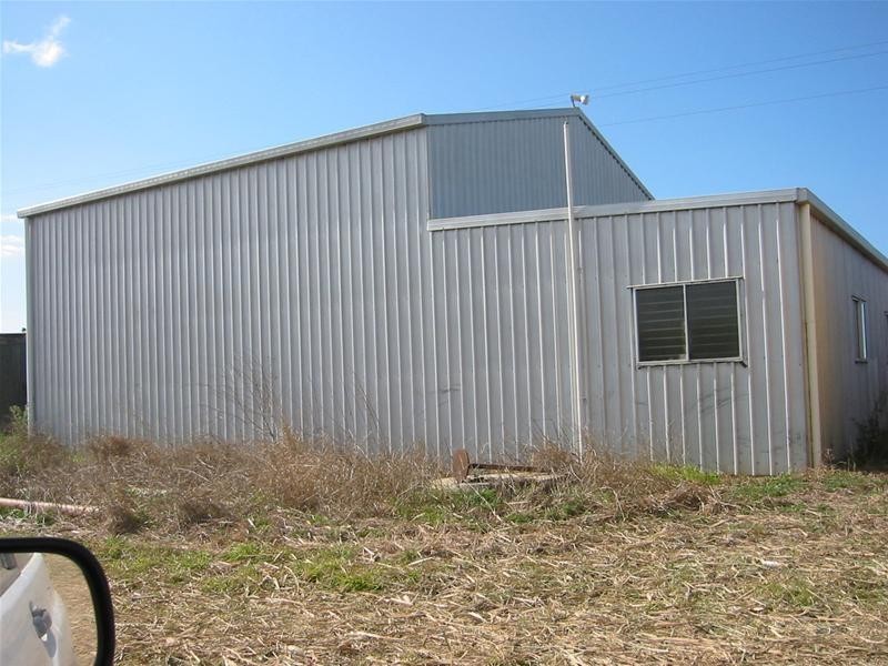 Moore Park Beach QLD 4670