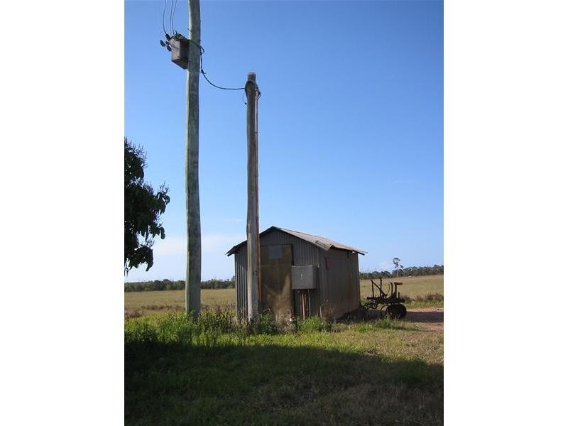 Moore Park Beach QLD 4670