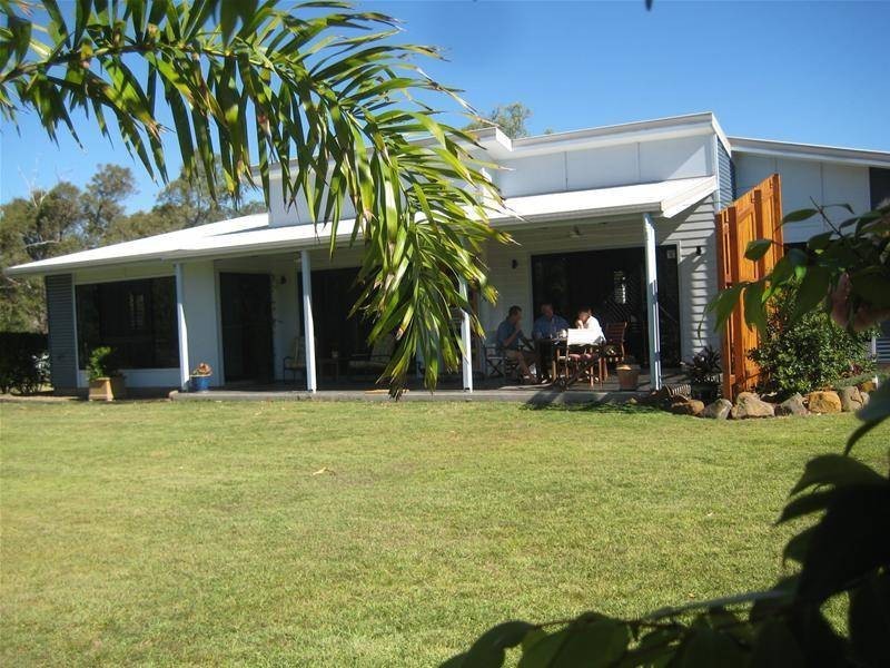 Moore Park Beach QLD 4670