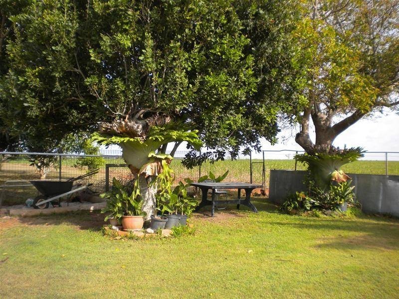 Sharon QLD 4670