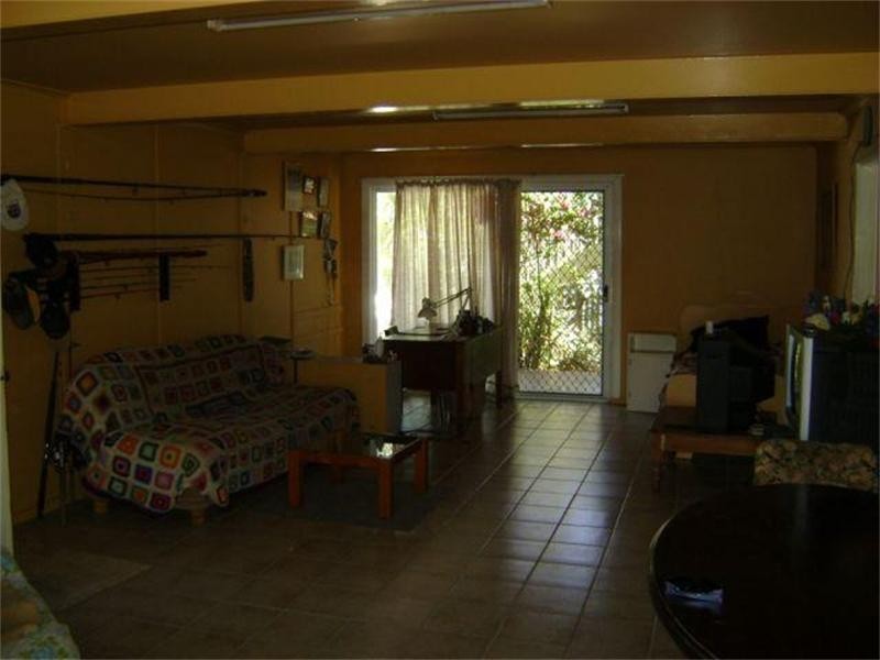 Rules Beach QLD 4674