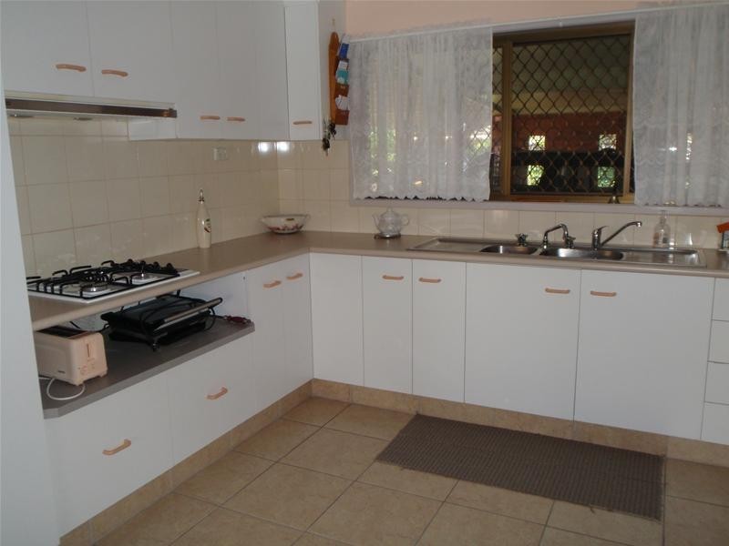 Avenell Heights QLD 4670