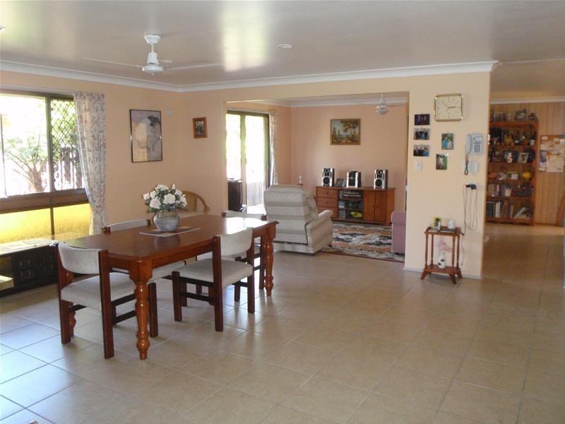 Avenell Heights QLD 4670