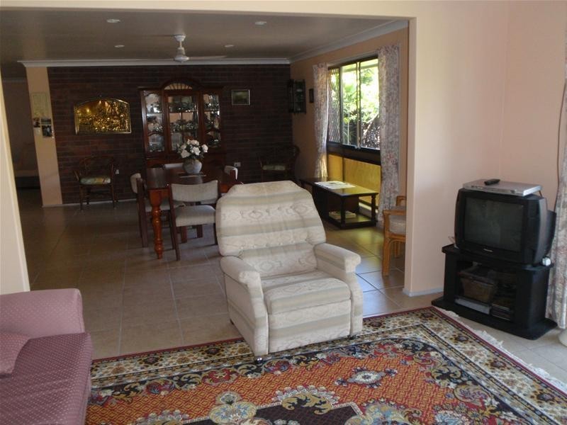Avenell Heights QLD 4670
