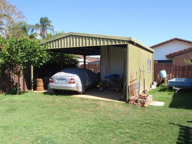 Avenell Heights QLD 4670