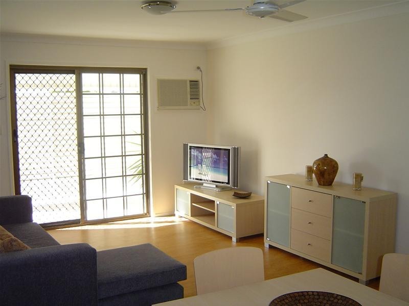 1/2/3/50 Holland Street, Bargara QLD 4670