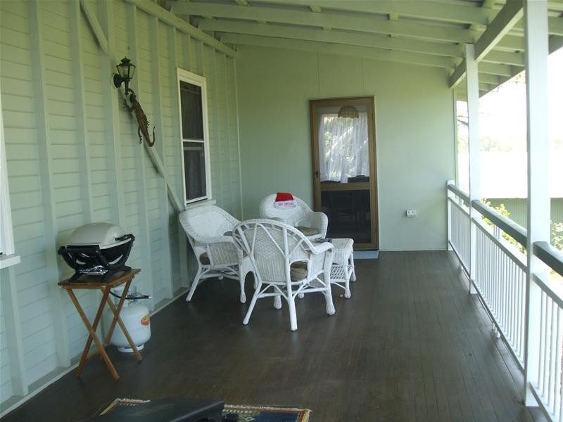 Sharon QLD 4670