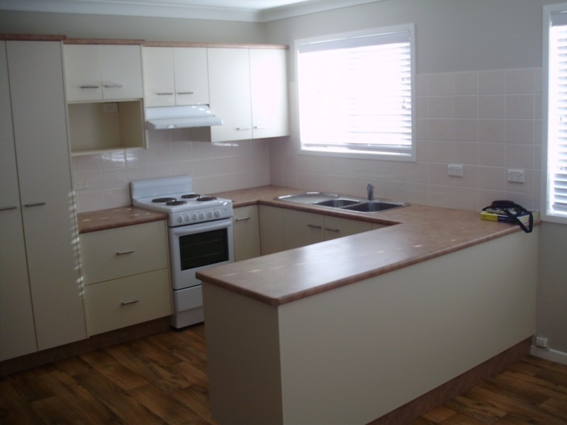 Avenell Heights QLD 4670