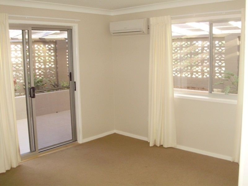 Avenell Heights QLD 4670