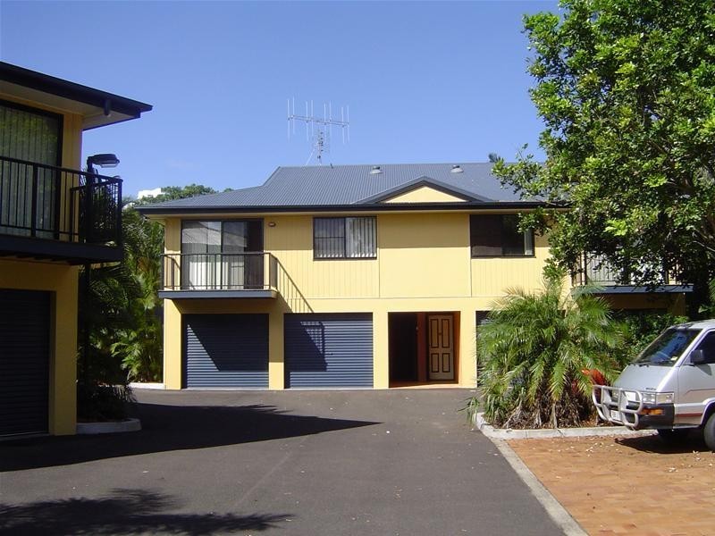 Moore Park Beach QLD 4670