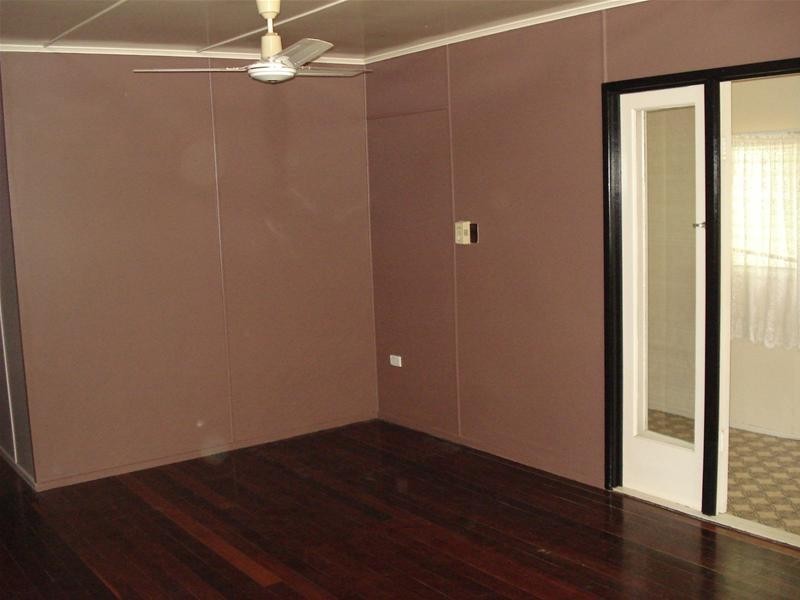 Avenell Heights QLD 4670