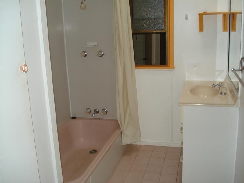 Avenell Heights QLD 4670