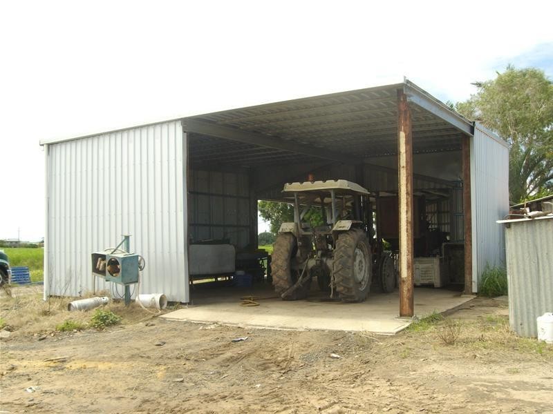 Moore Park Beach QLD 4670