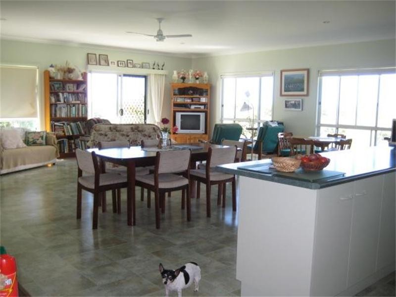 Moore Park Beach QLD 4670