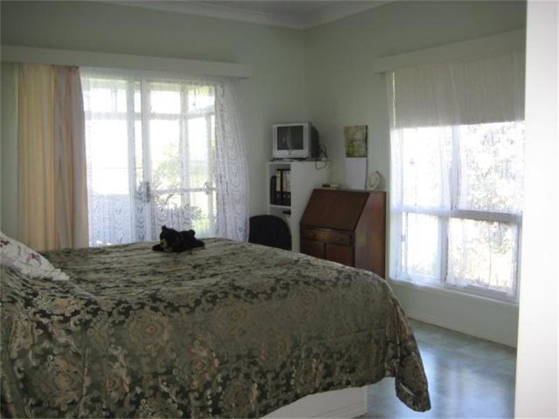 Moore Park Beach QLD 4670