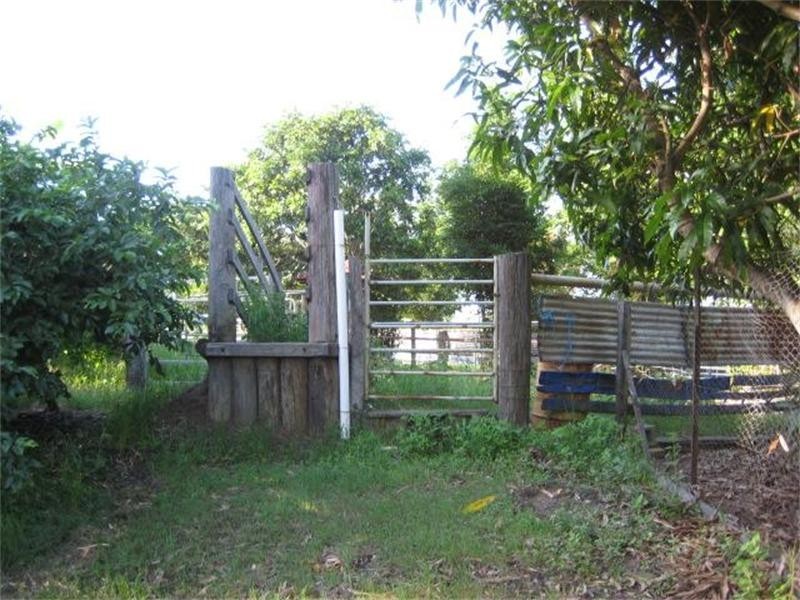 Moore Park Beach QLD 4670