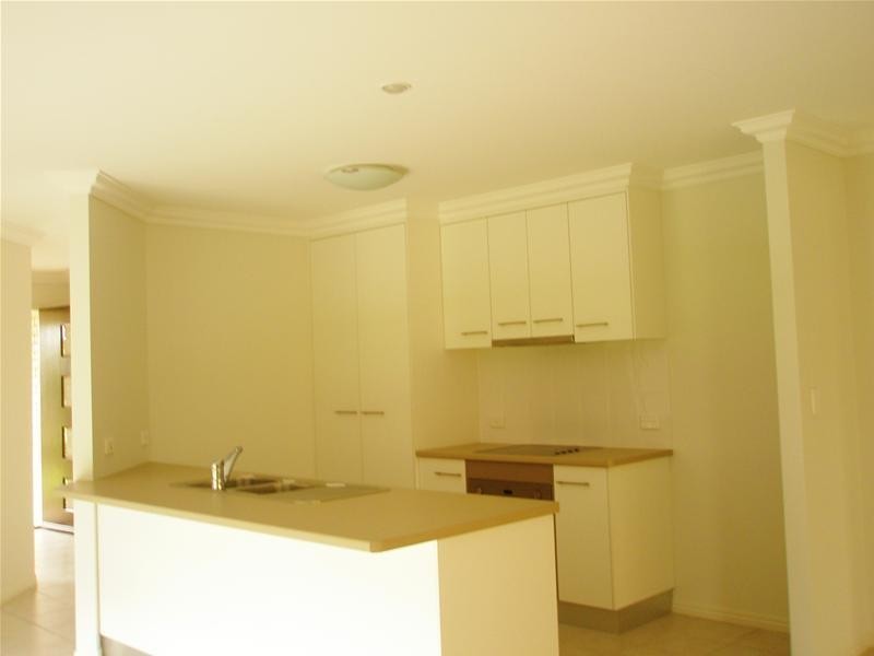 Walkervale QLD 4670