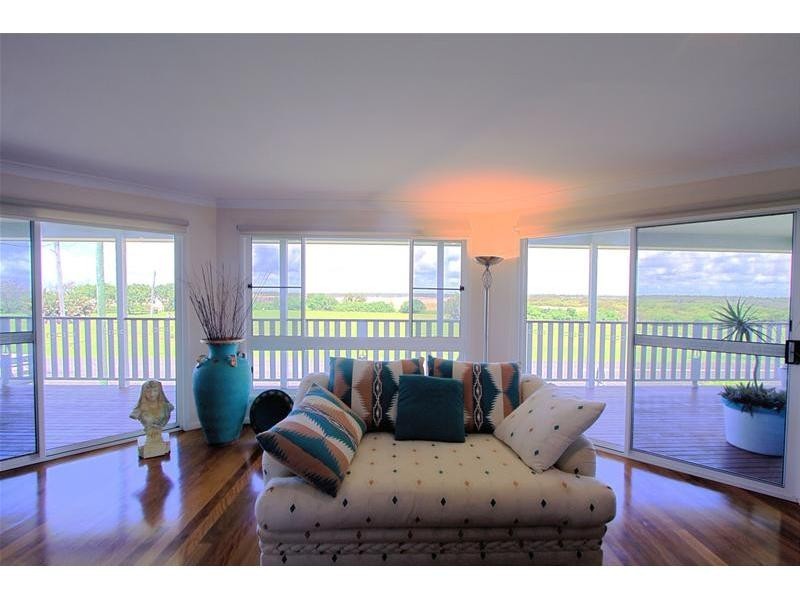 Elliott Heads QLD 4670