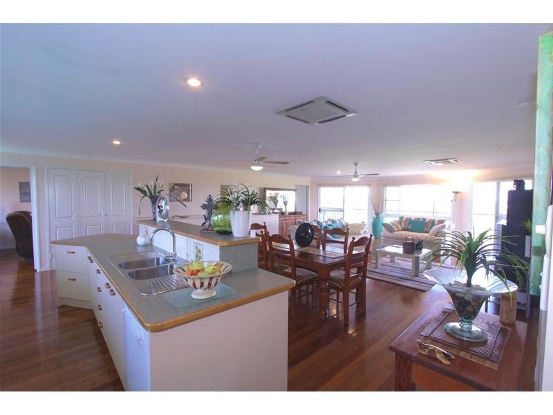 Elliott Heads QLD 4670