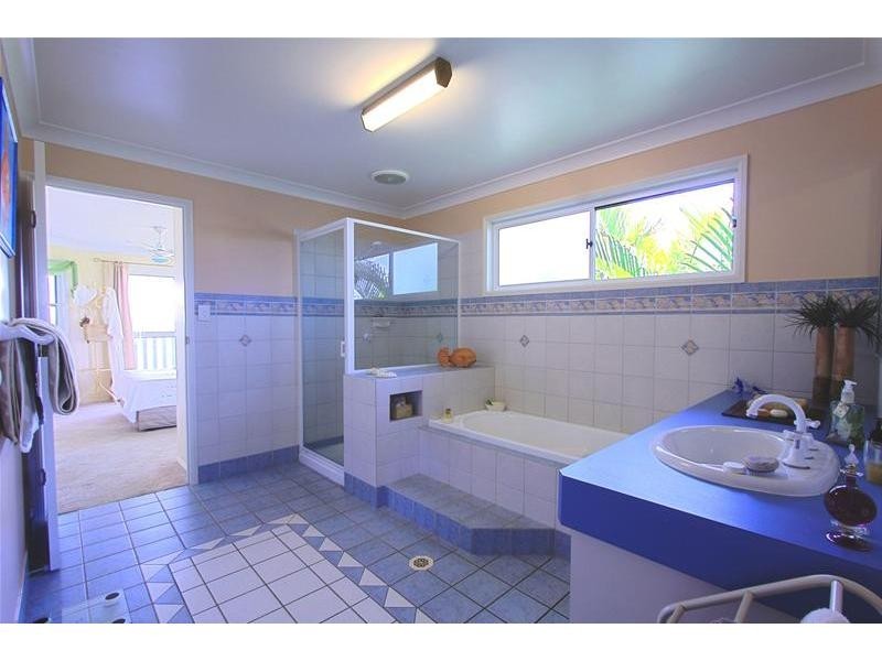 Elliott Heads QLD 4670