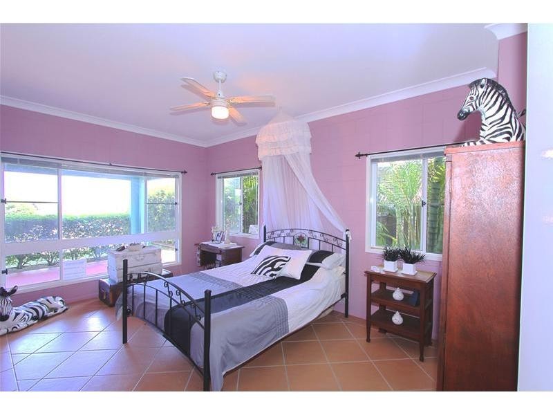 Elliott Heads QLD 4670