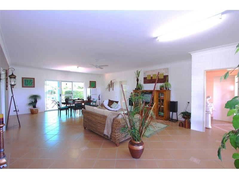 Elliott Heads QLD 4670