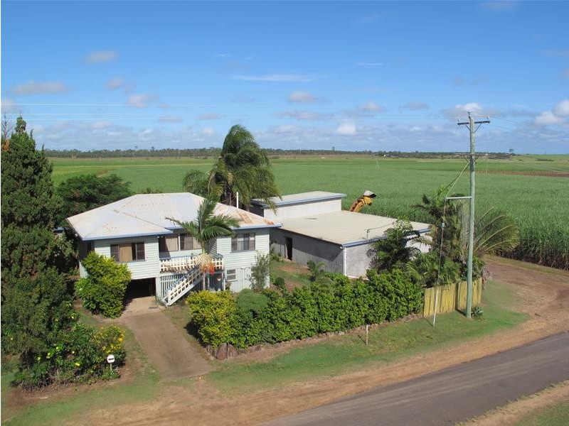 Moore Park Beach QLD 4670