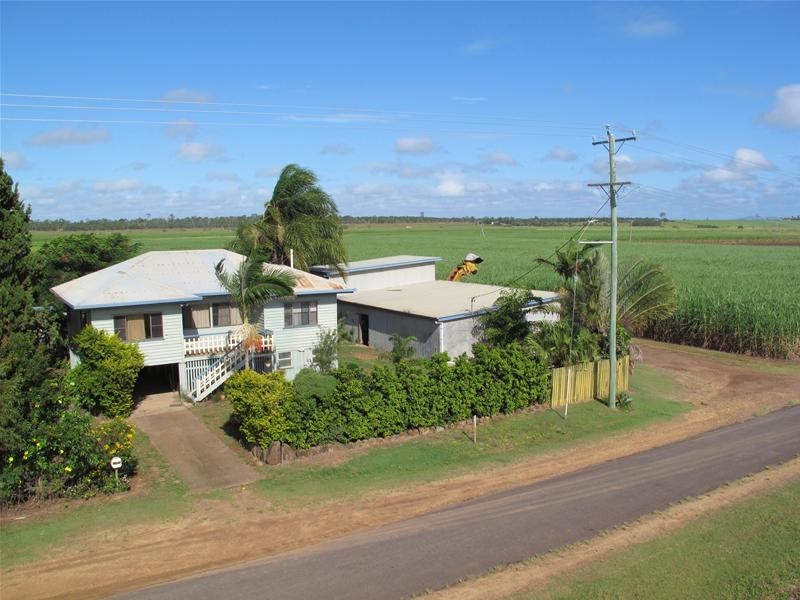 Moore Park Beach QLD 4670