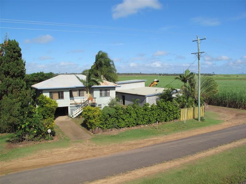 Moore Park Beach QLD 4670
