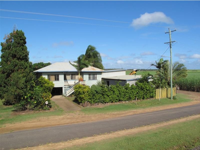 Moore Park Beach QLD 4670