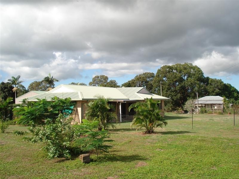 Sharon QLD 4670