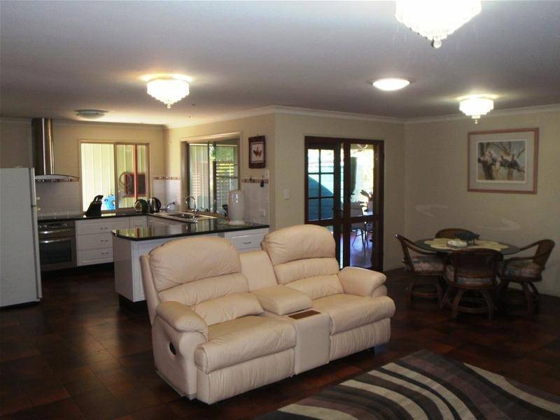 Sharon QLD 4670