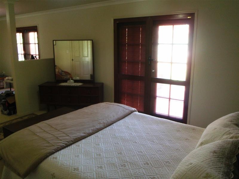 Sharon QLD 4670