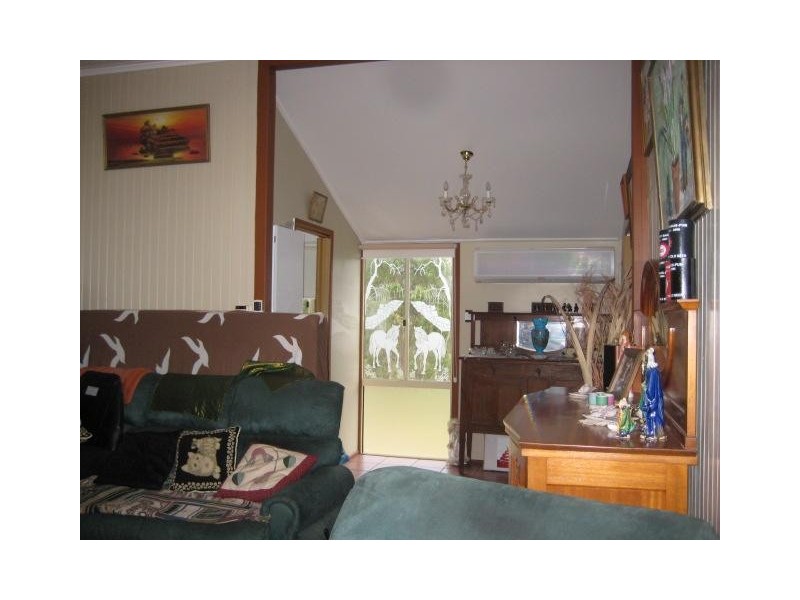 Sharon QLD 4670
