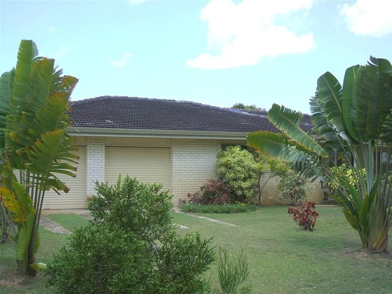 Moore Park Beach QLD 4670