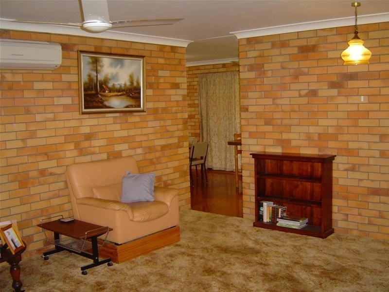 Avenell Heights QLD 4670