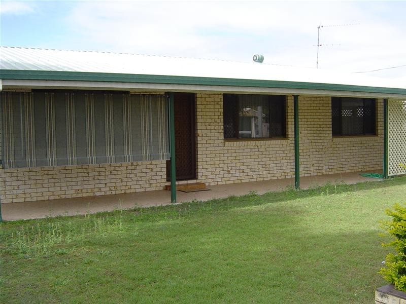 Avenell Heights QLD 4670