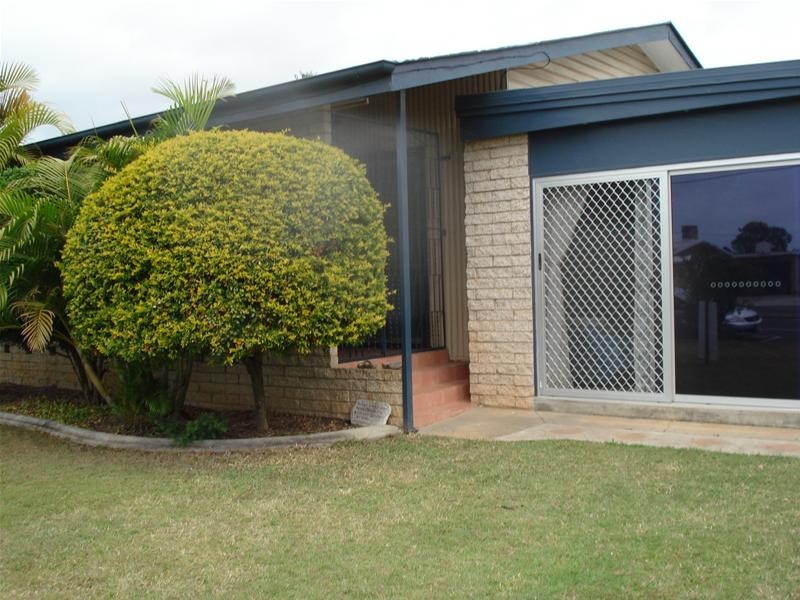 Avenell Heights QLD 4670