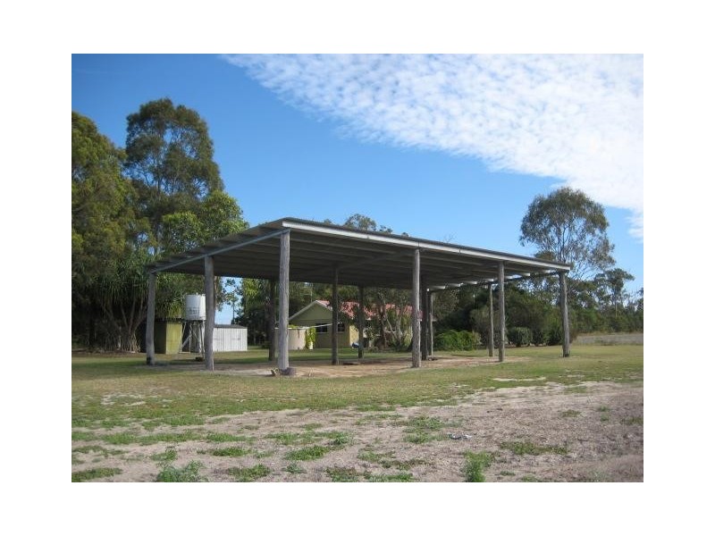 Moore Park Beach QLD 4670