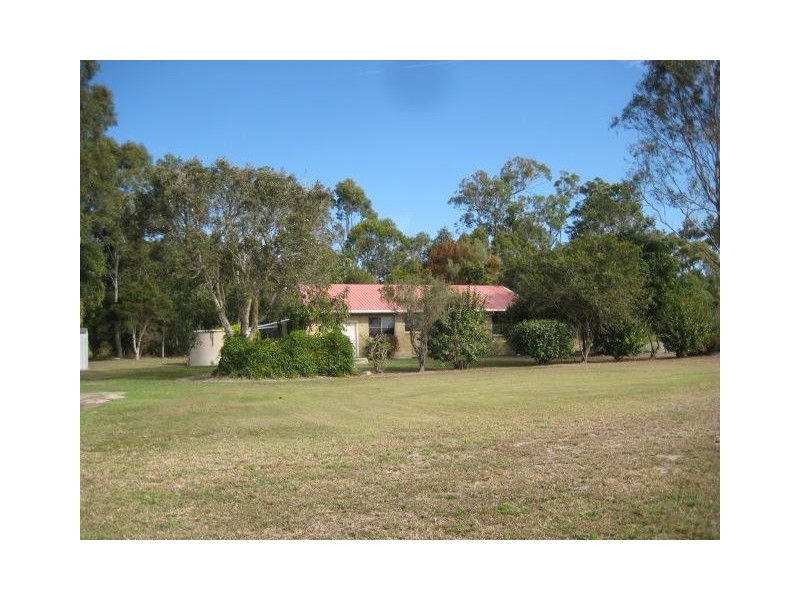 Moore Park Beach QLD 4670