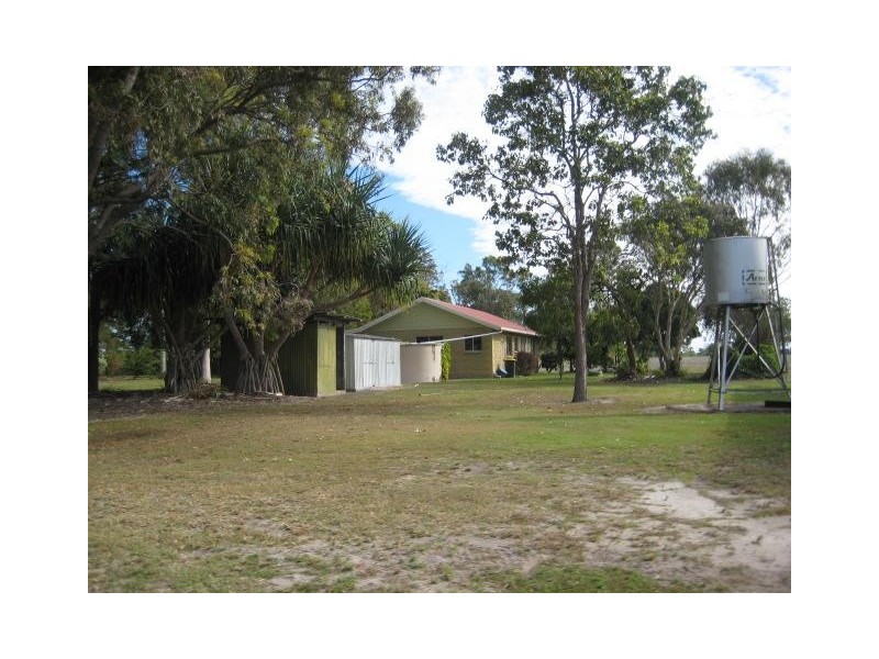 Moore Park Beach QLD 4670