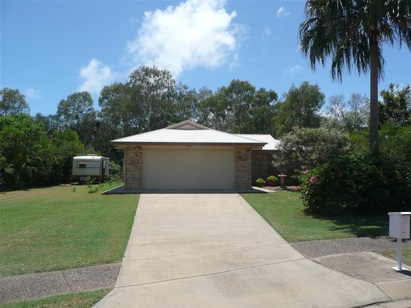 Moore Park Beach QLD 4670