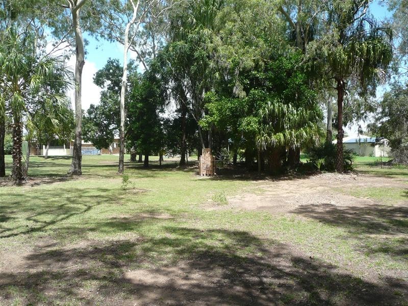 Moore Park Beach QLD 4670