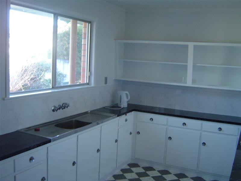 Avenell Heights QLD 4670