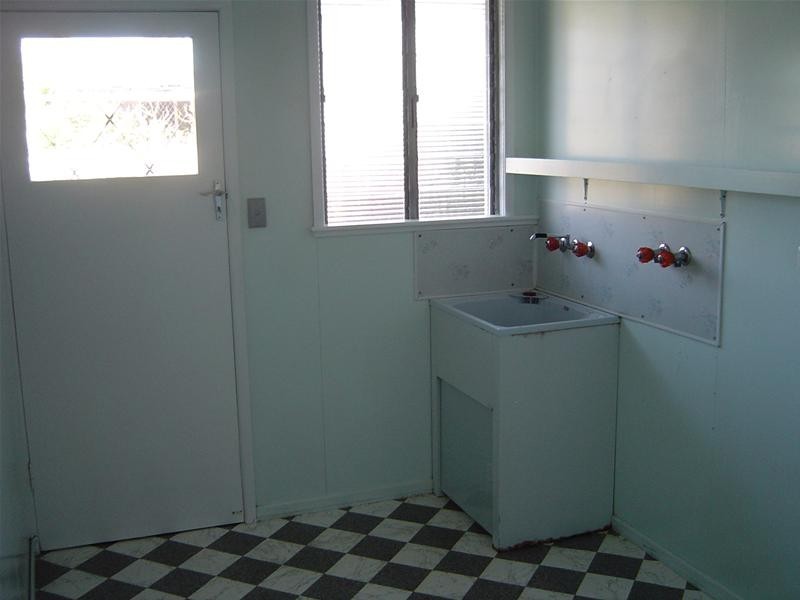 Avenell Heights QLD 4670