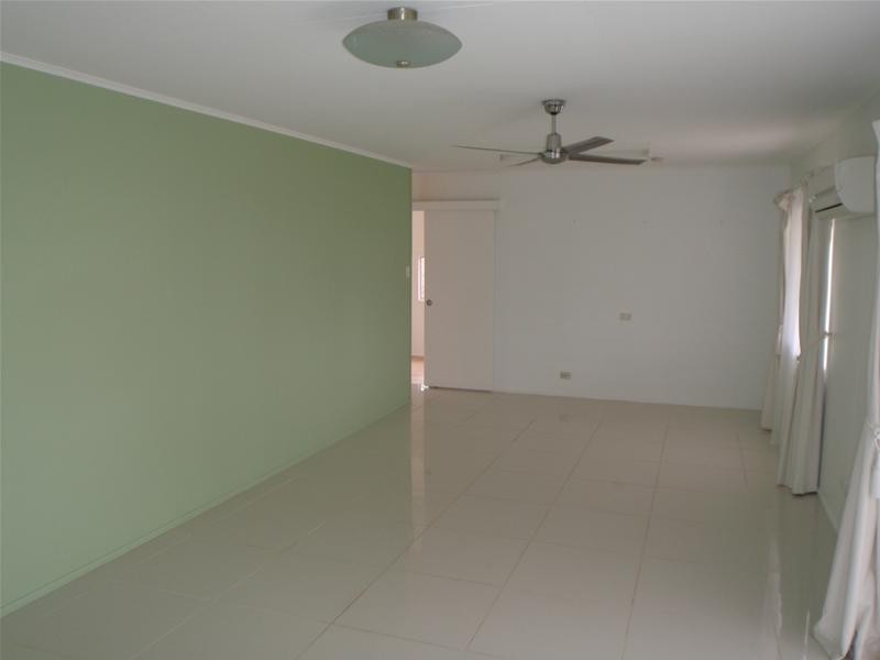 79 Dunn Road, Avenell Heights QLD 4670